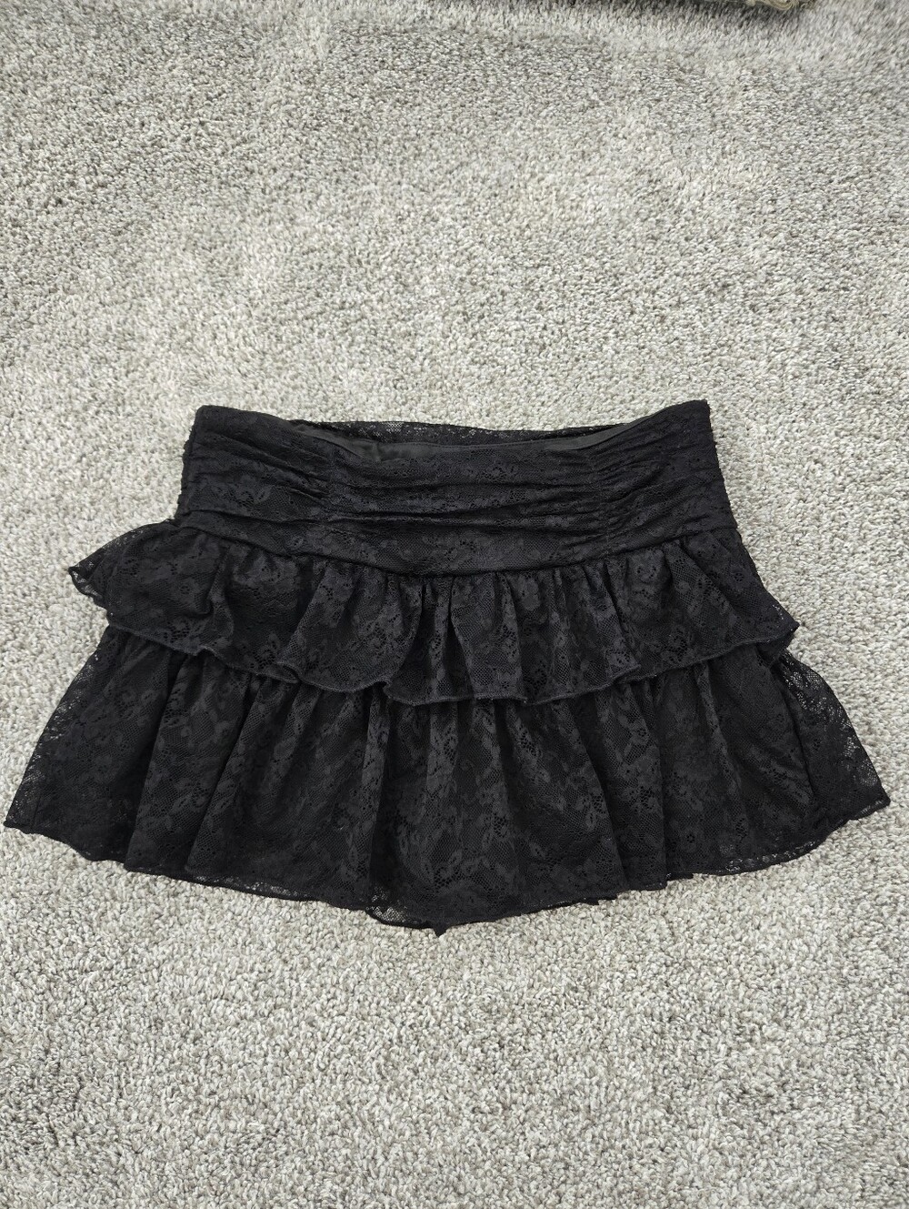 Black Floral Lace Drop Waist Ruffled Tiered Mini Skort. Size Medium.